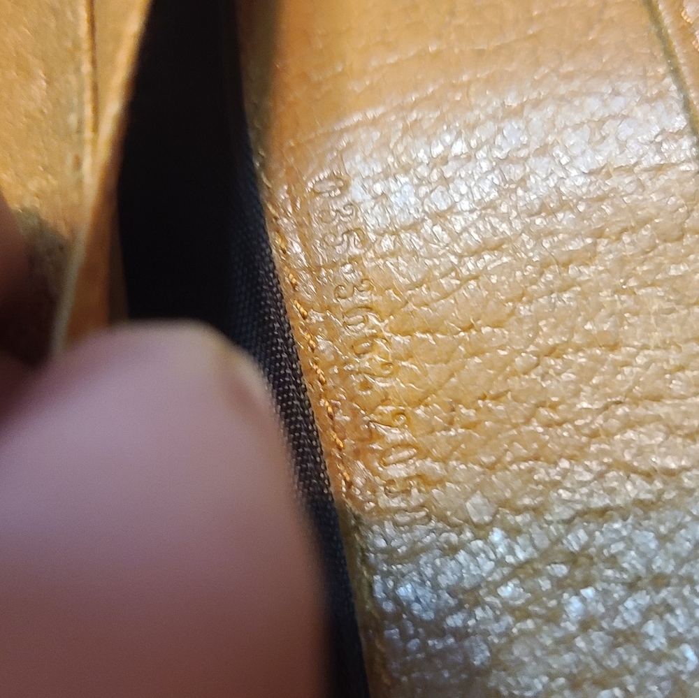 Gucci wallet - Picture 2 of 4